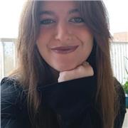 Profesora de lengua y literatura españolas ofrece clases particulares para niños y adultos.